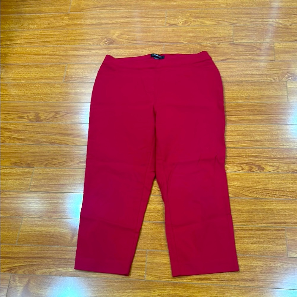 Vibrant Red Capris